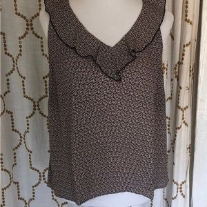 CAbi Stellar Top Sz L Excellent Condition! Sleeveless Ruffle Collar Style 3983